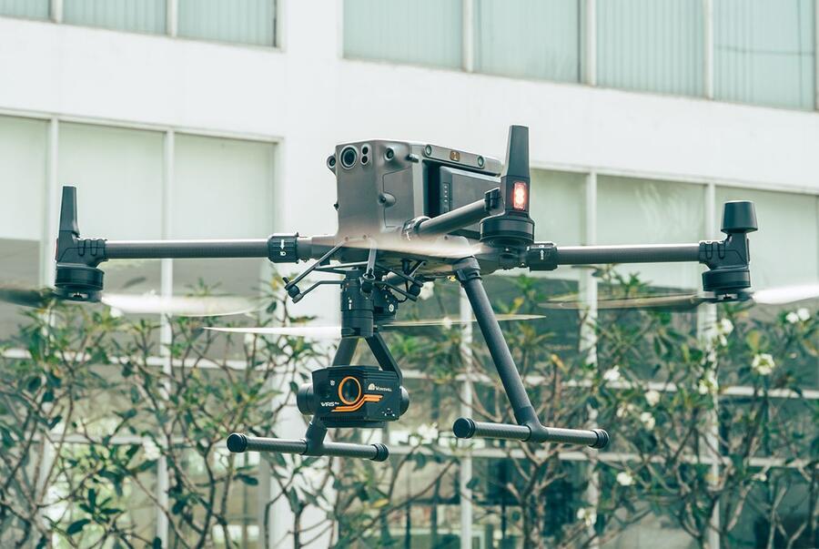 Zostava: Workswell WIRIS Pro & DJI M300 & Gremsy WP + gPort