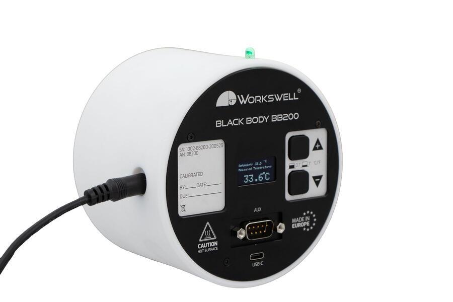 Černé teleso BB200