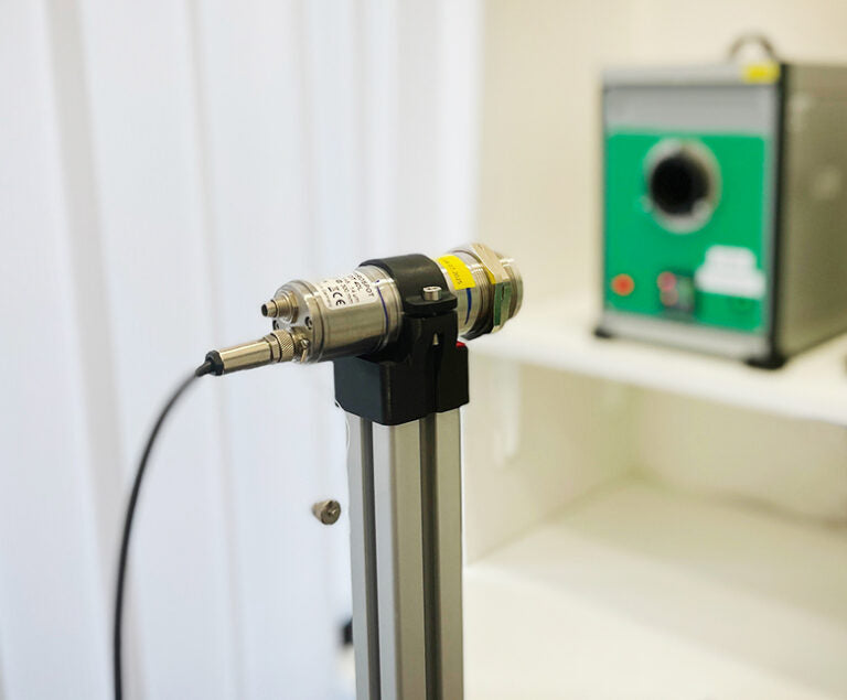 Kalibrace termokamer a pyrometrů: Proč není jen formalita?