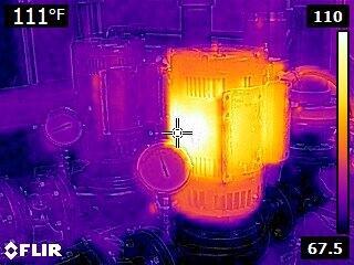 Termokamera FLIR E4 pro průmysl a stavebnictví